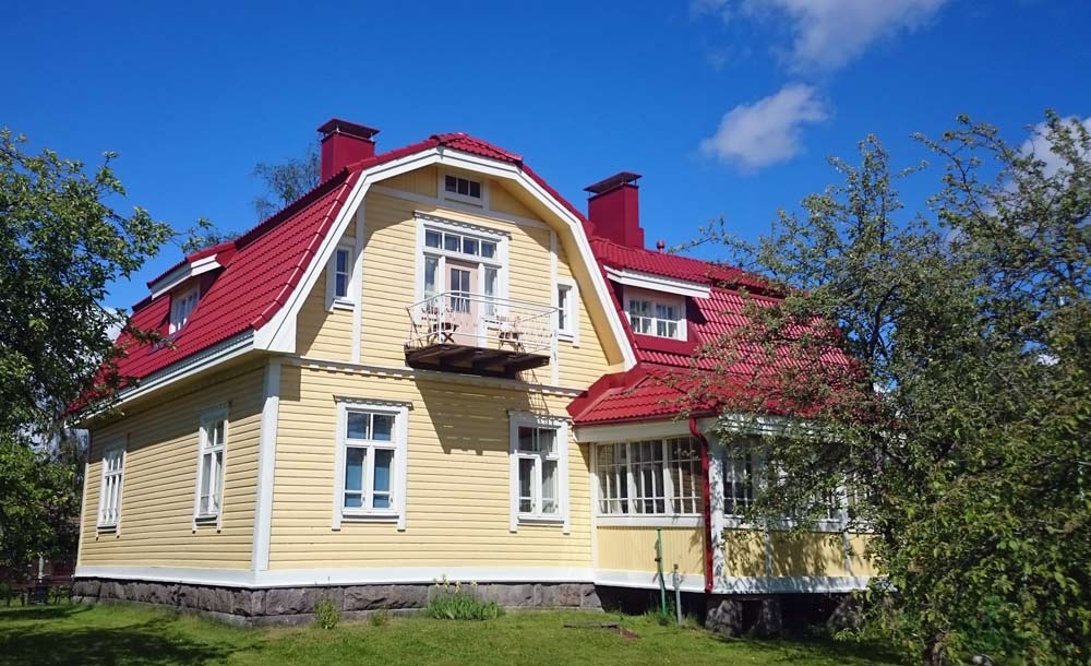 King of roofs omakotitalon tiilikattoremontti