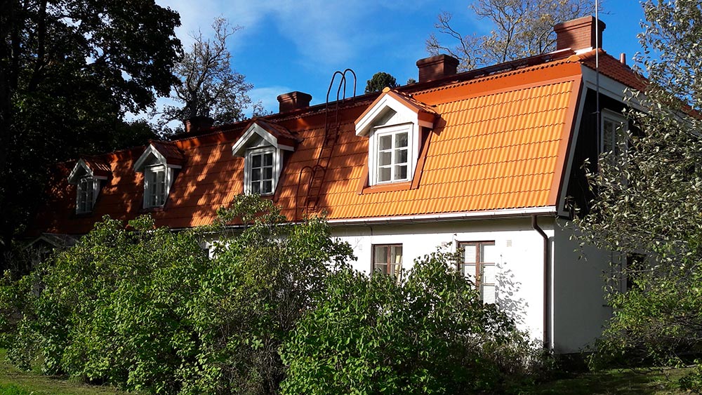 King of Roofs tiilikattoremontti kohteeseen